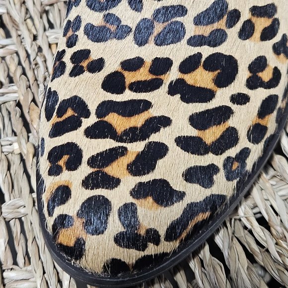 VIONIC Calfskin Leopard Ankle Boot, Women's size 8 - Picture 6 of 8